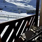 Blue Mountain / 5 Persons * Val Thorens