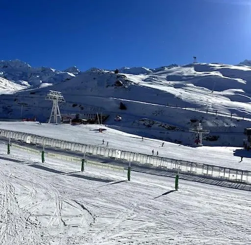 Blue Mountain / 5 Persons 瓦托伦斯