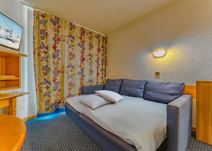 Blue Mountain / 5 Persons